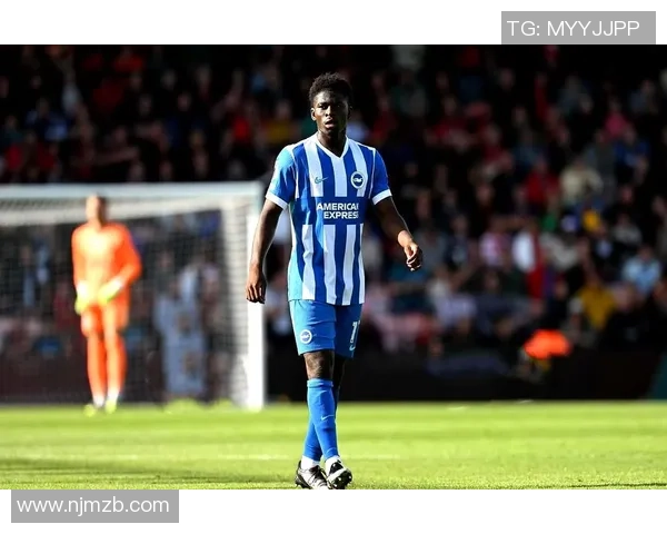 曼联引援收获！中场新星加盟红魔